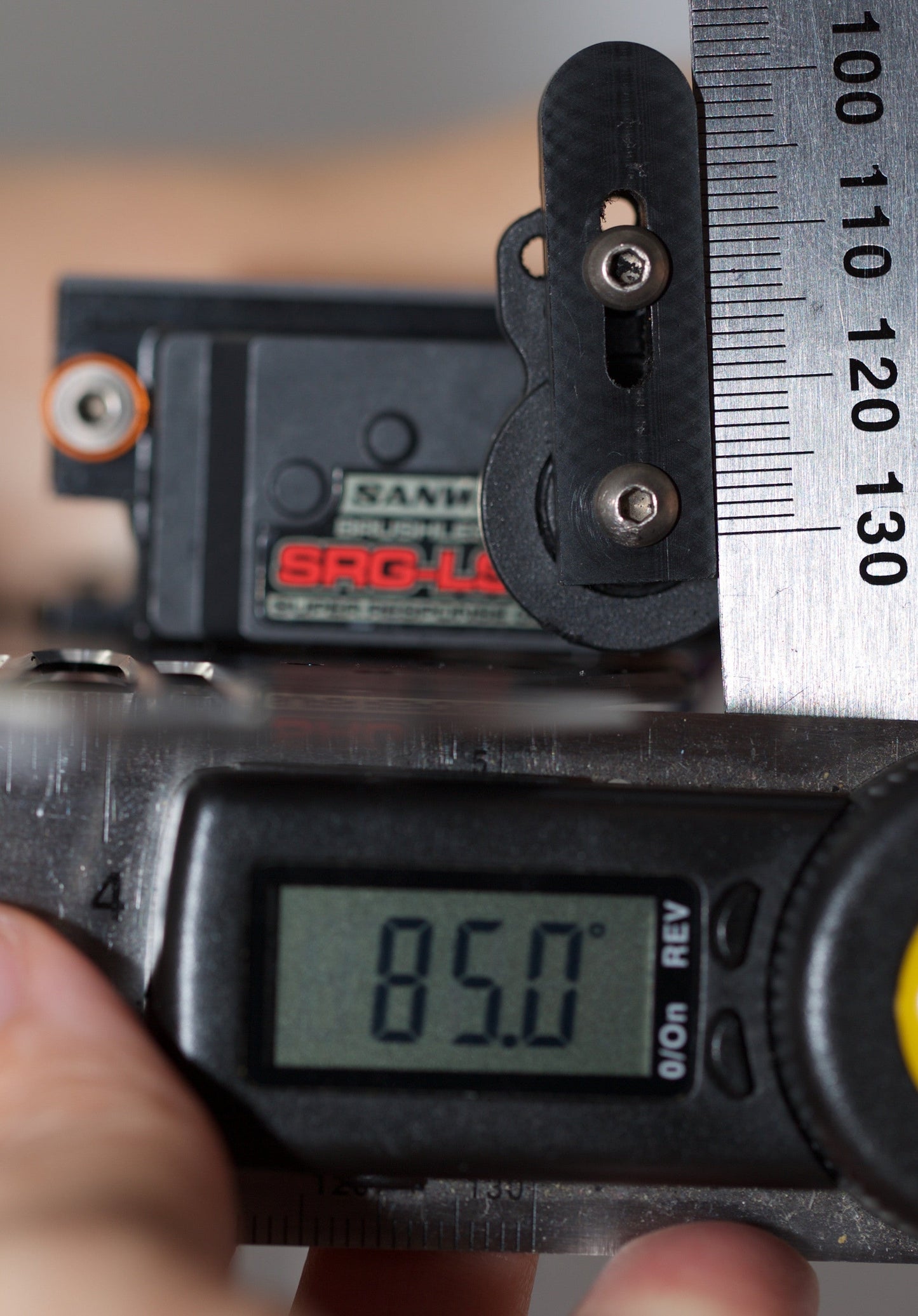 1/8 and 1/10 Servo Straight Edge