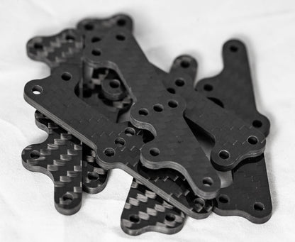 RC12R6 Servo Mounting Plate for Sanwa SRG-HR/HS – Black Carpet Edition
