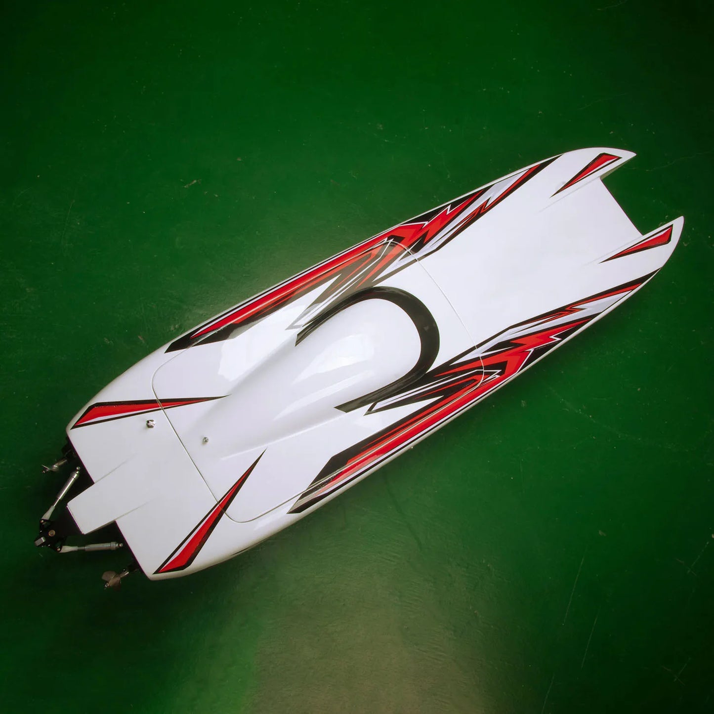 DTRC E33 Carbon Fiber RC Racing Boat | Kevlar Hull Brushless 120A ESC Cooling System RTR White/Blue