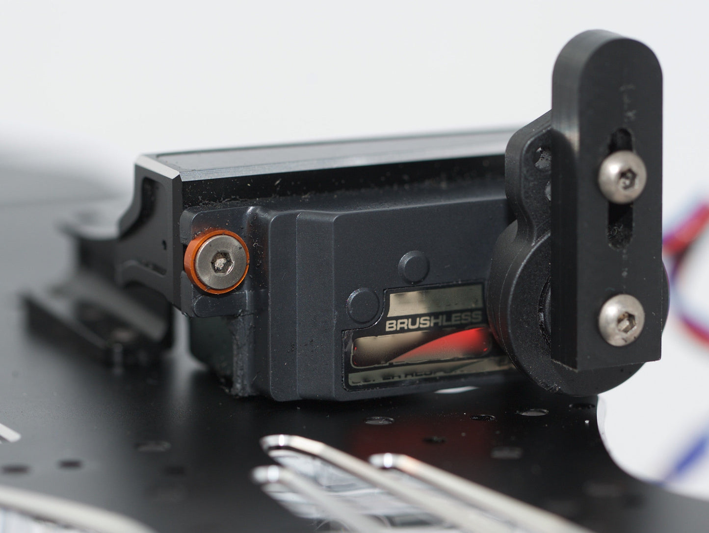 1/8 and 1/10 Servo Straight Edge